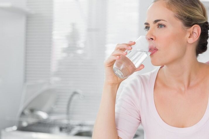Πόσιμο νερό σε μια κετογονική δίαιτα